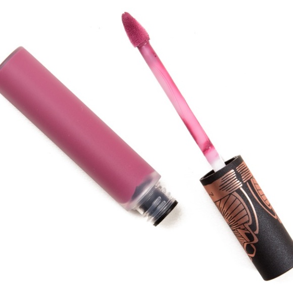 MAC Cosmetics limited edition matte lip mousse in the shade “Beck and Call” - Picture 2 of 4